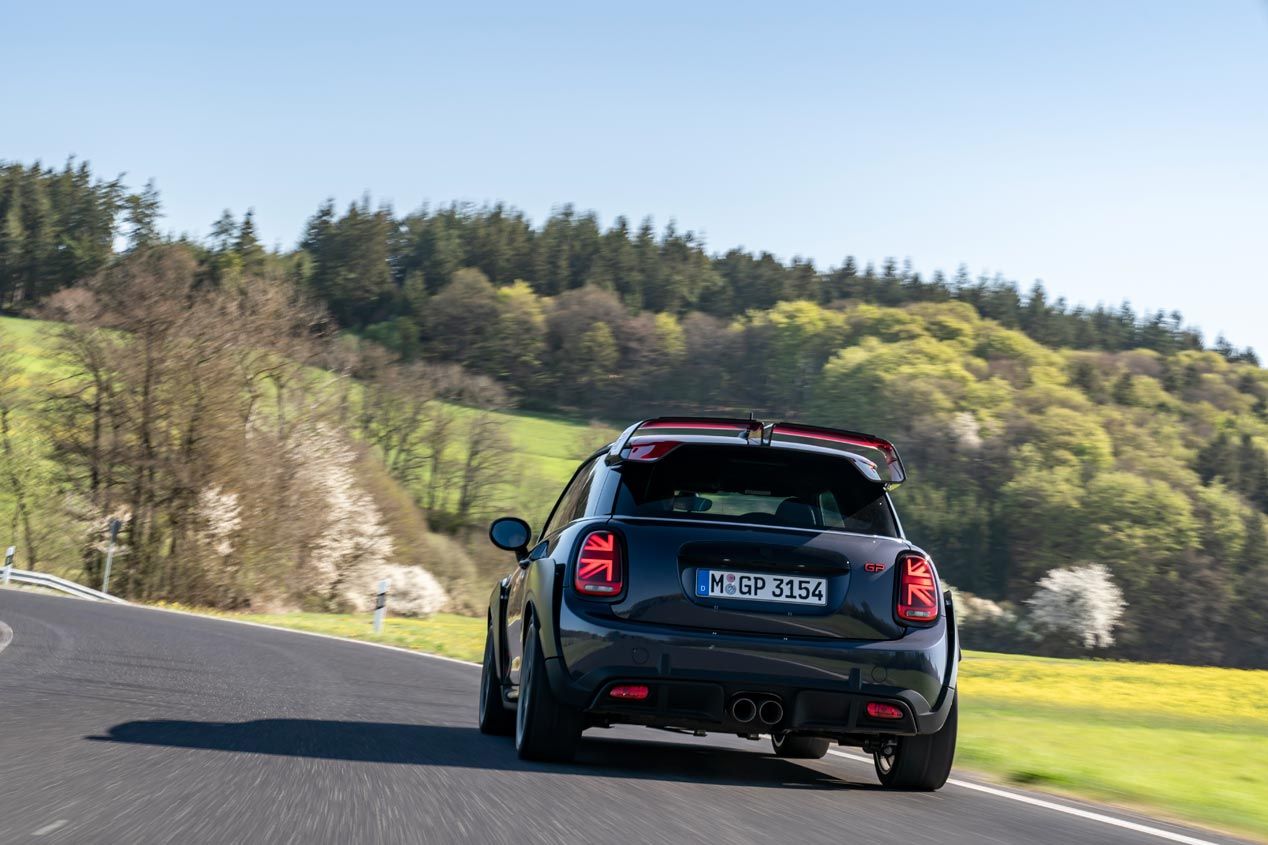 Mini John Cooper Works GP 2020, rodando en el Infierno Verde