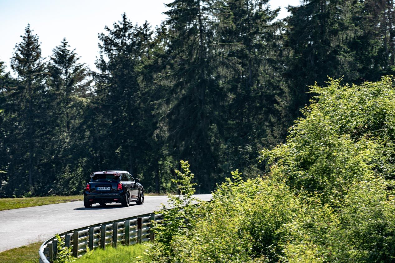 Mini John Cooper Works GP 2020, rodando en el Infierno Verde