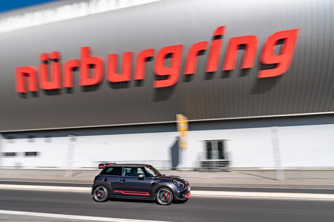 Mini John Cooper Works GP 2020, rodando en el Infierno Verde