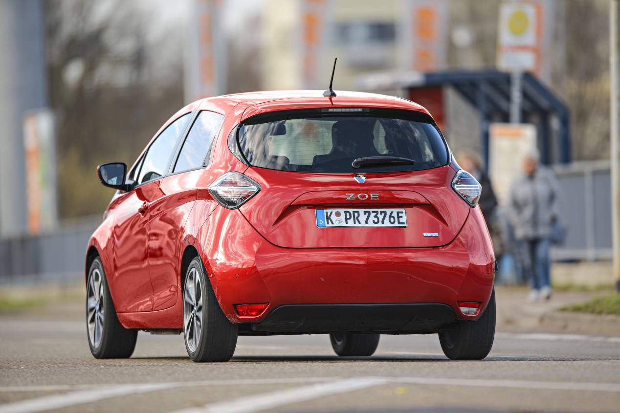 VW e-up! vs Renault Zoe: dos versátiles eléctricos, frente a frente