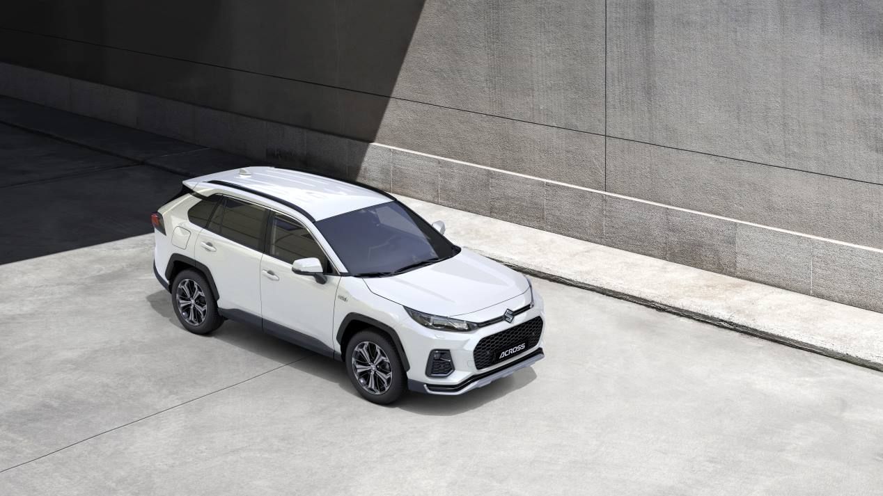 Suzuki Across: el nuevo SUV híbrido enchufable llegará en otoño