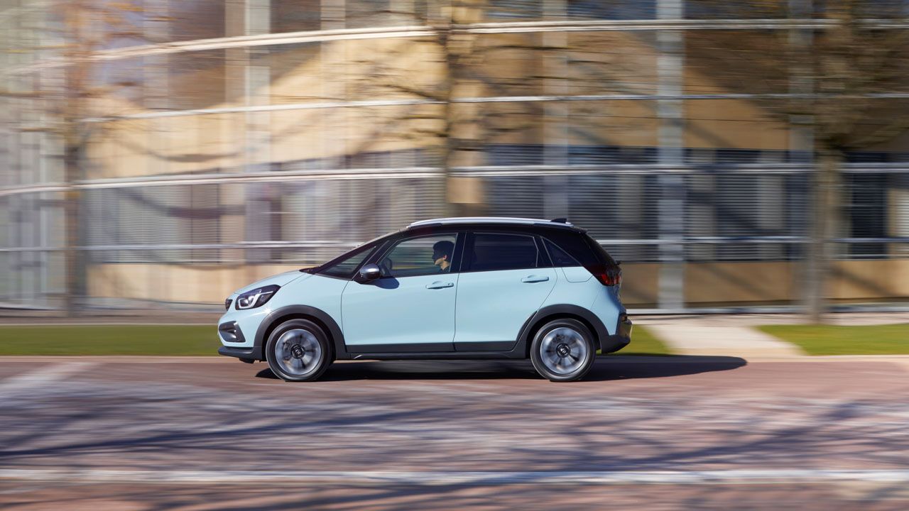Conducimos el Honda Jazz e:HEV 2020: así va, sus datos y sus precios