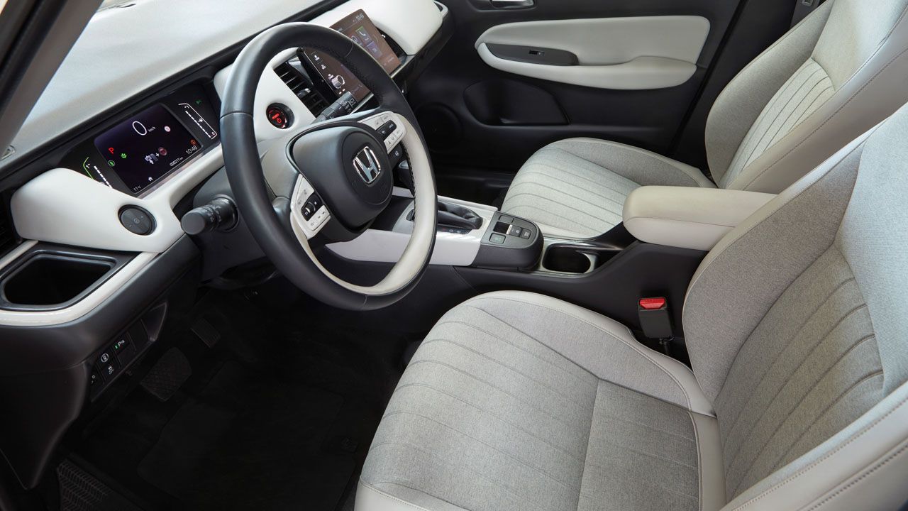 Conducimos el Honda Jazz e:HEV 2020: así va, sus datos y sus precios