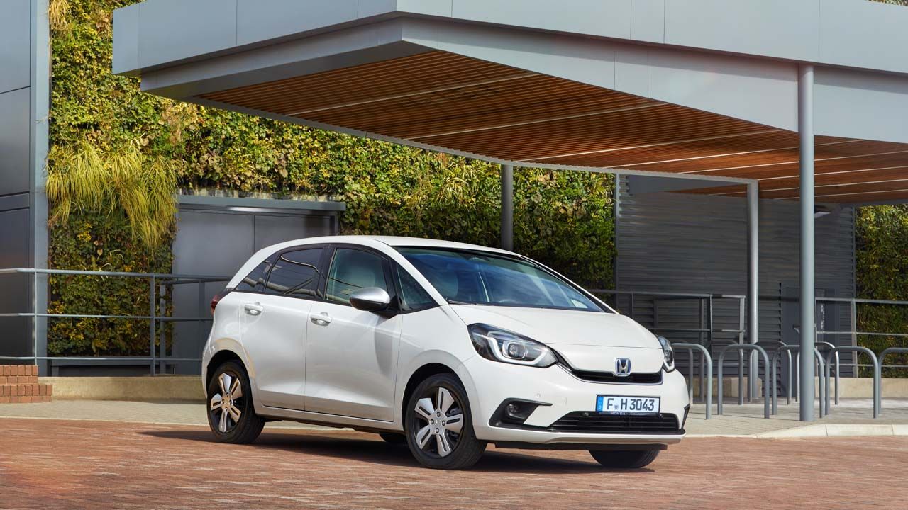 Conducimos el Honda Jazz e:HEV 2020: así va, sus datos y sus precios