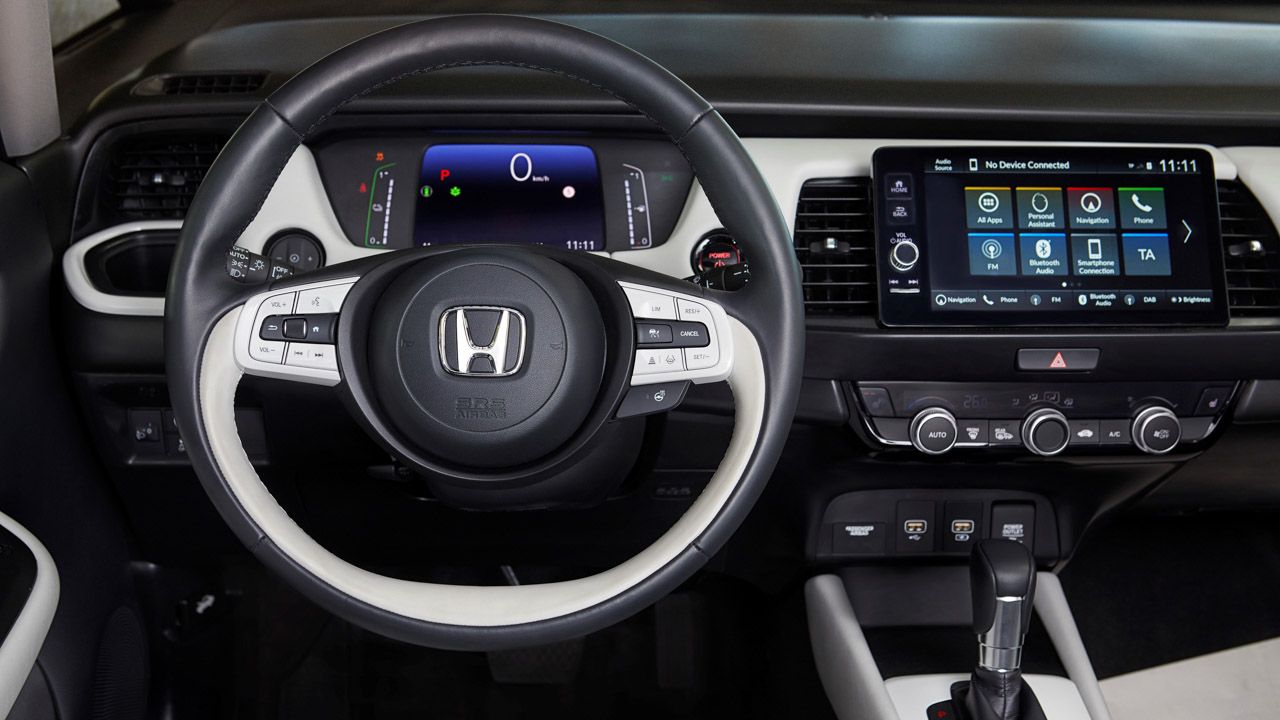 Conducimos el Honda Jazz e:HEV 2020: así va, sus datos y sus precios
