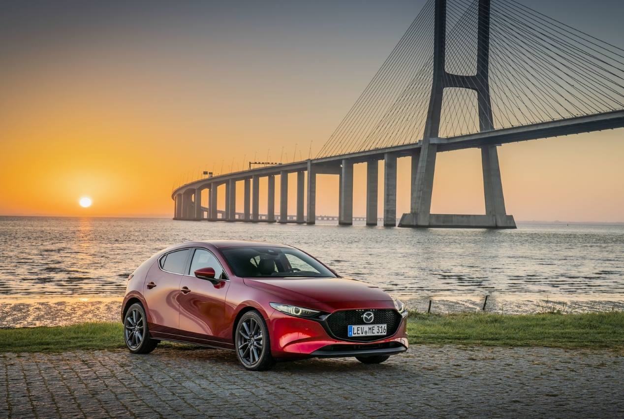El Mazda3 estrena una versión deportiva Turbo