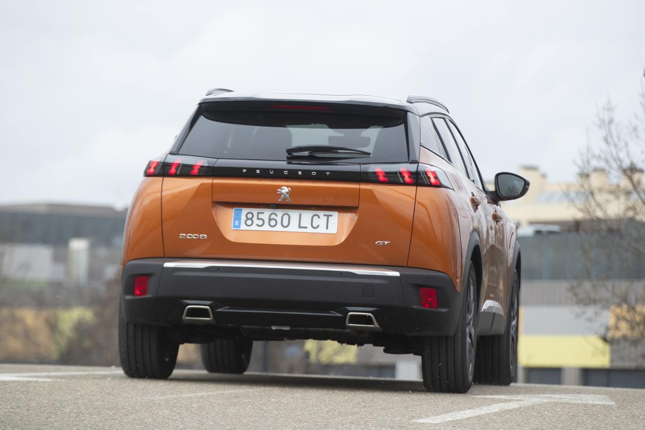 Comparativa: Skoda Kamiq 1.5 TSI/150 vs Peugeot 2008 PureTech/155