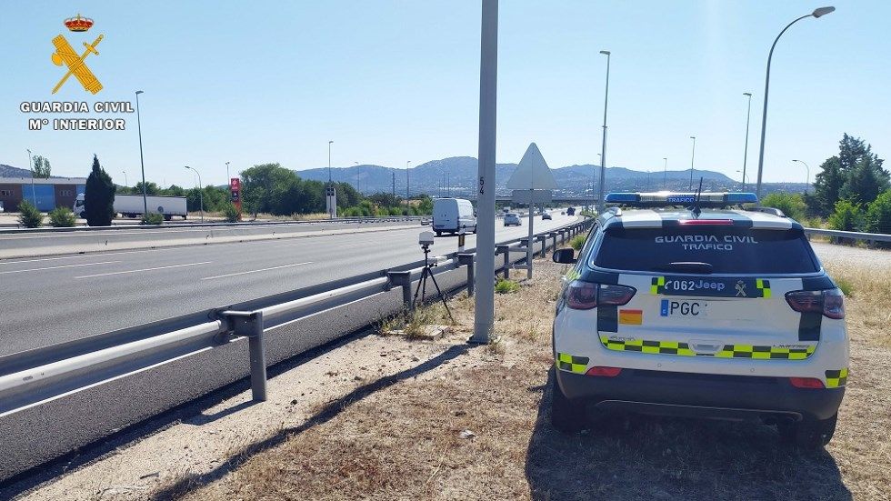 Radares móviles de la DGT: todas las ubicaciones y tramos donde los encontrarás