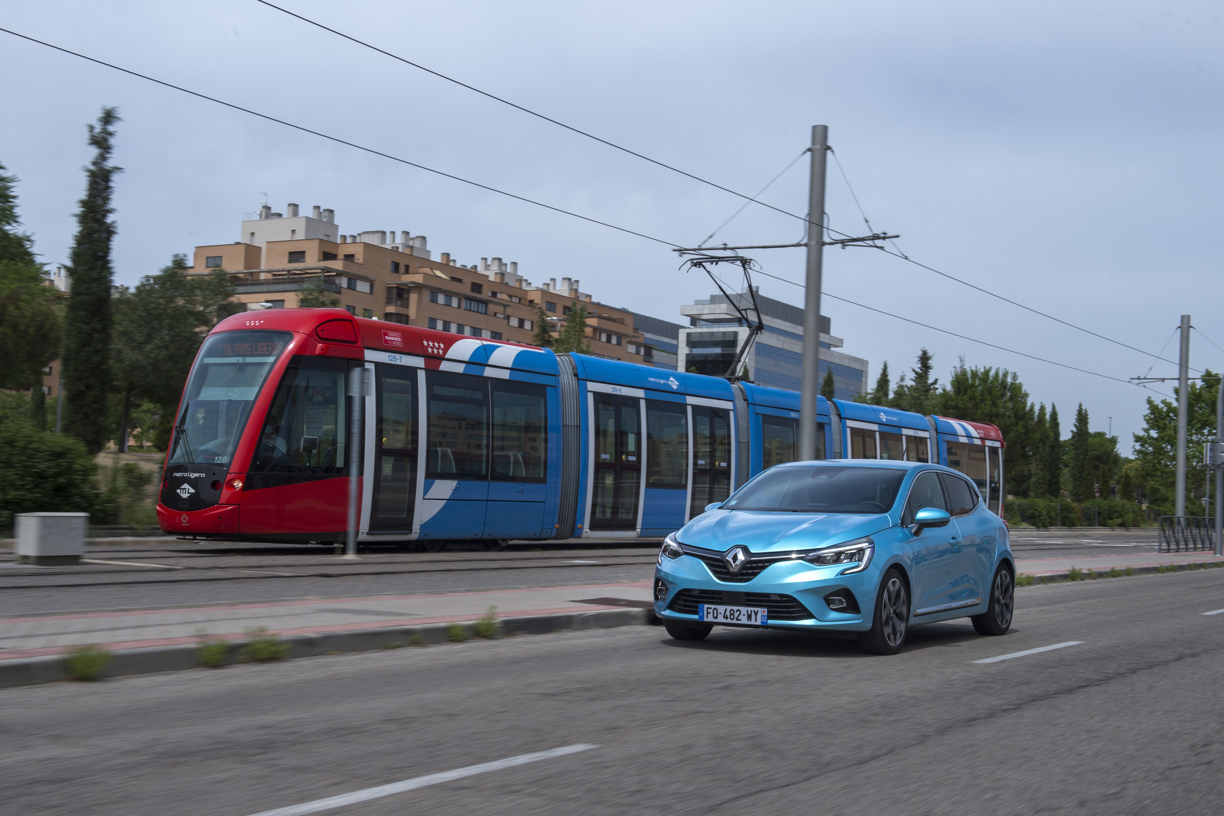 Electrificado, pero sin cables. El Renault Clio E-Tech emplea baterías autorecargables de 1,2 kWh de capacidad.