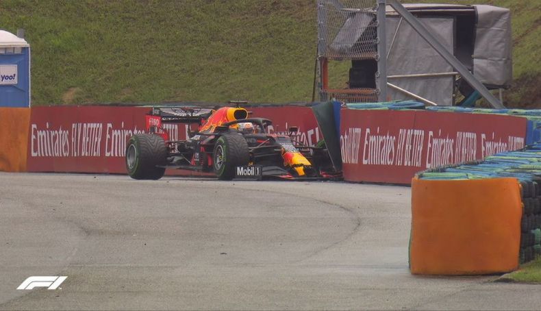 Max Verstappen se accidentó yendo a la parrilla de salida Max Verstappen se accidentó yendo a la parrilla de salida