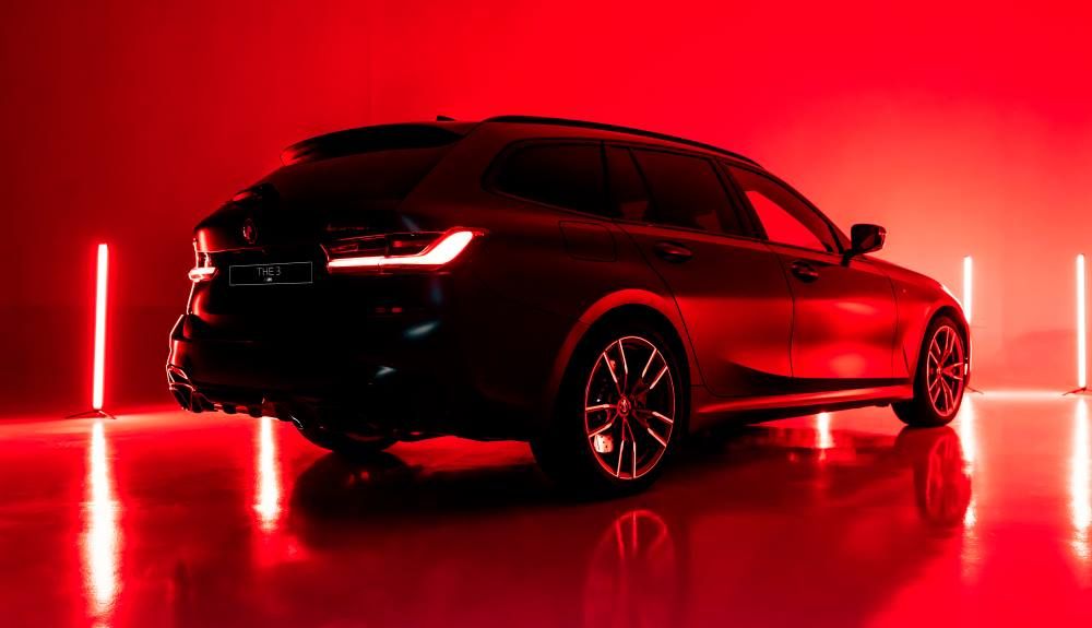 El BMW M340i xDrive en su vista posterior El BMW M340i xDrive en su vista posterior