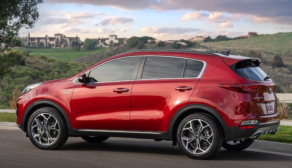 Ligeros cambios estéticos y motores al día para el Kia Sportage 2021