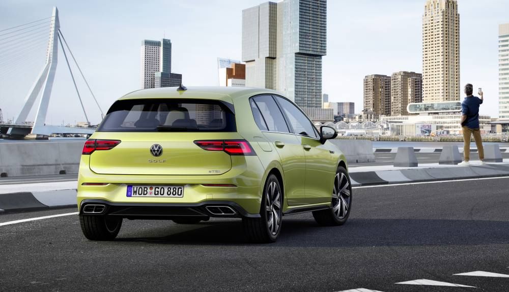 Elementos distintivos de equipamiento y diseño caracterizan al Golf R Line Elementos distintivos de equipamiento y diseño caracterizan al Golf R Line