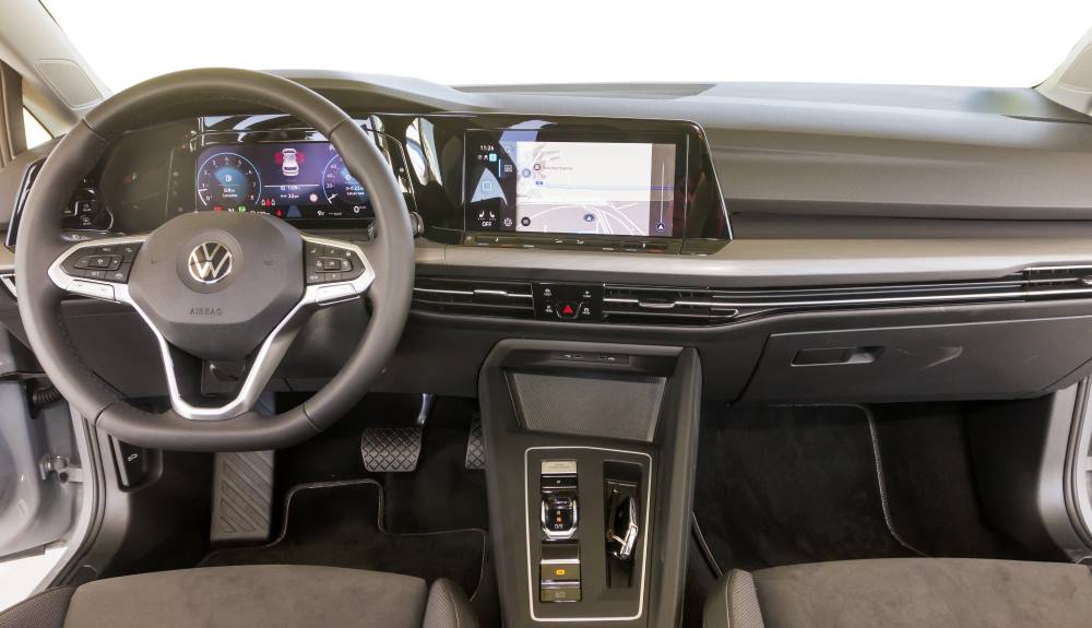 Interior del VW Golf 1.5 eTSI