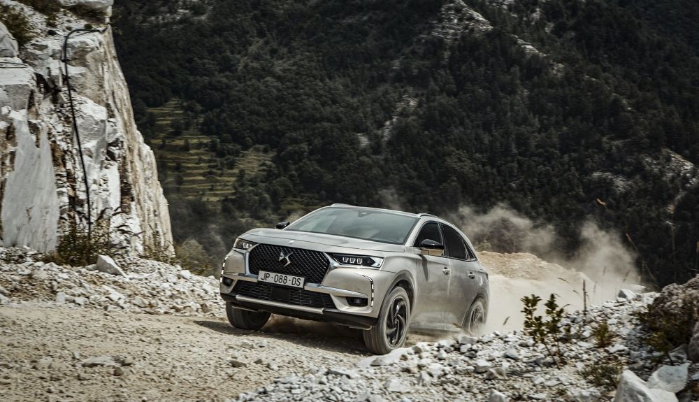 El nuevo DS7 Crossback e-tense anuncia una autonomía en modo eléctrico puro de 55 km.
