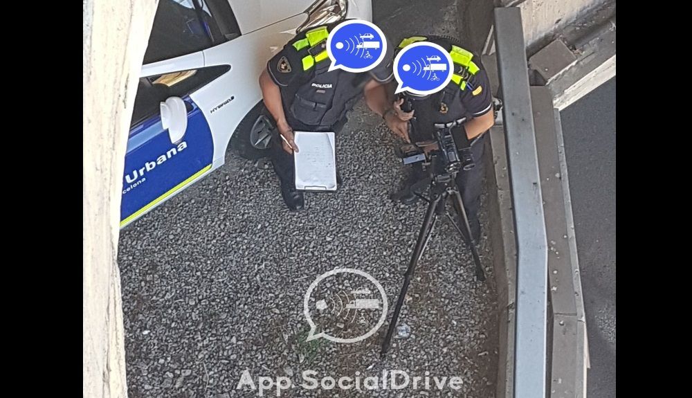 Radar móvil en un puente