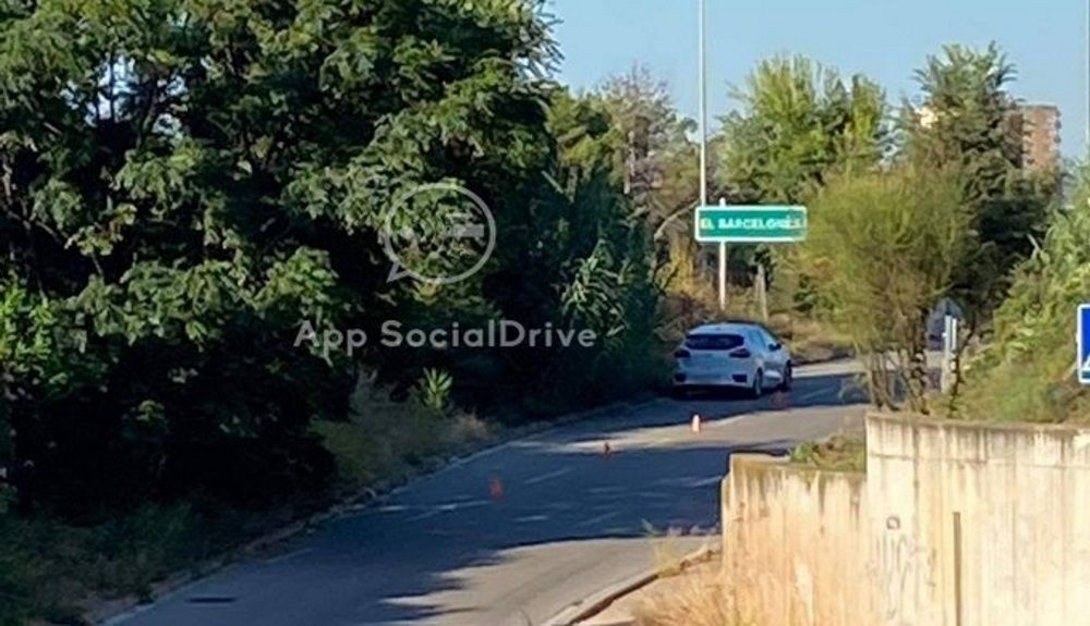 Radar móvil simula una avería con conos