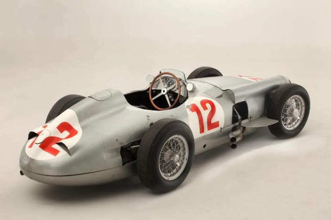 Mercedes Benz W196 de 1954, pilotado por Juan Manuel Fangio, subastado por 25,2 millones de euros.