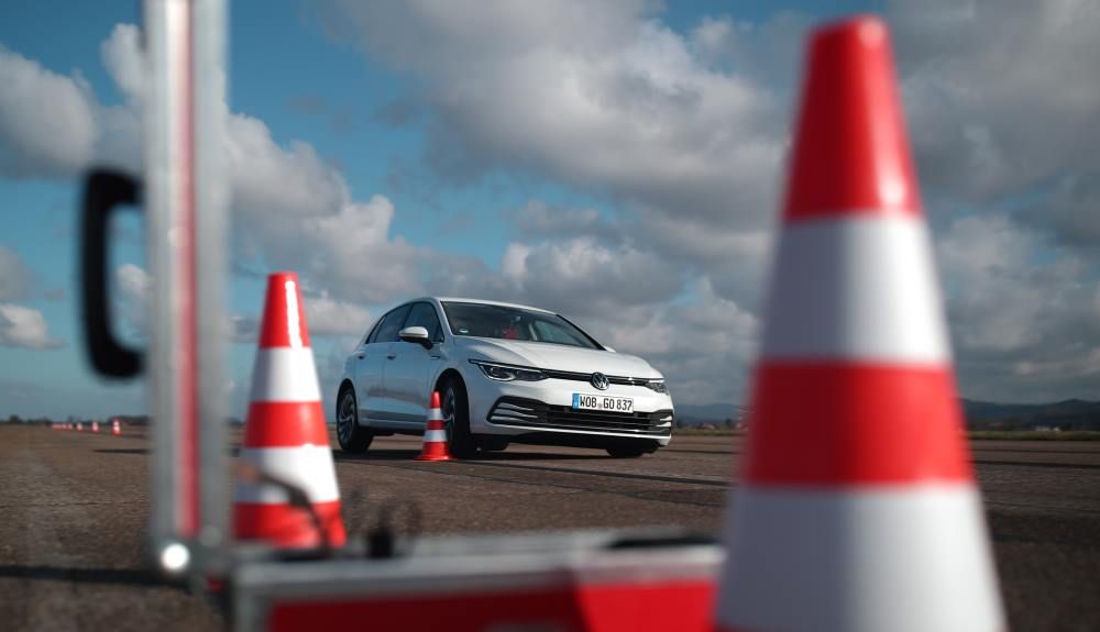 VW Golf 8 eTSI