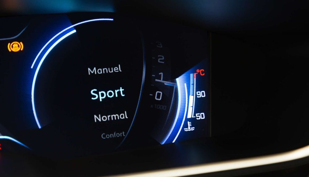Peugeot 508 2020 con suspensión pilotada