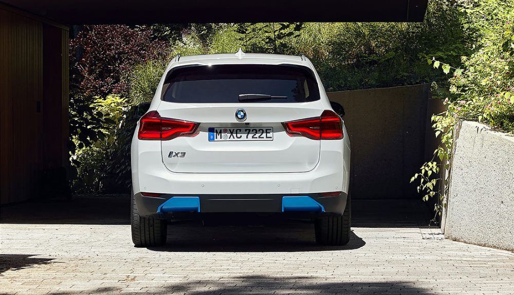 BMW iX3