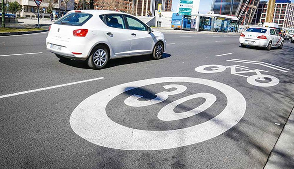 La presión por imponer a 30 kmh el límite de velocidad en las ciudades sigue aumentando