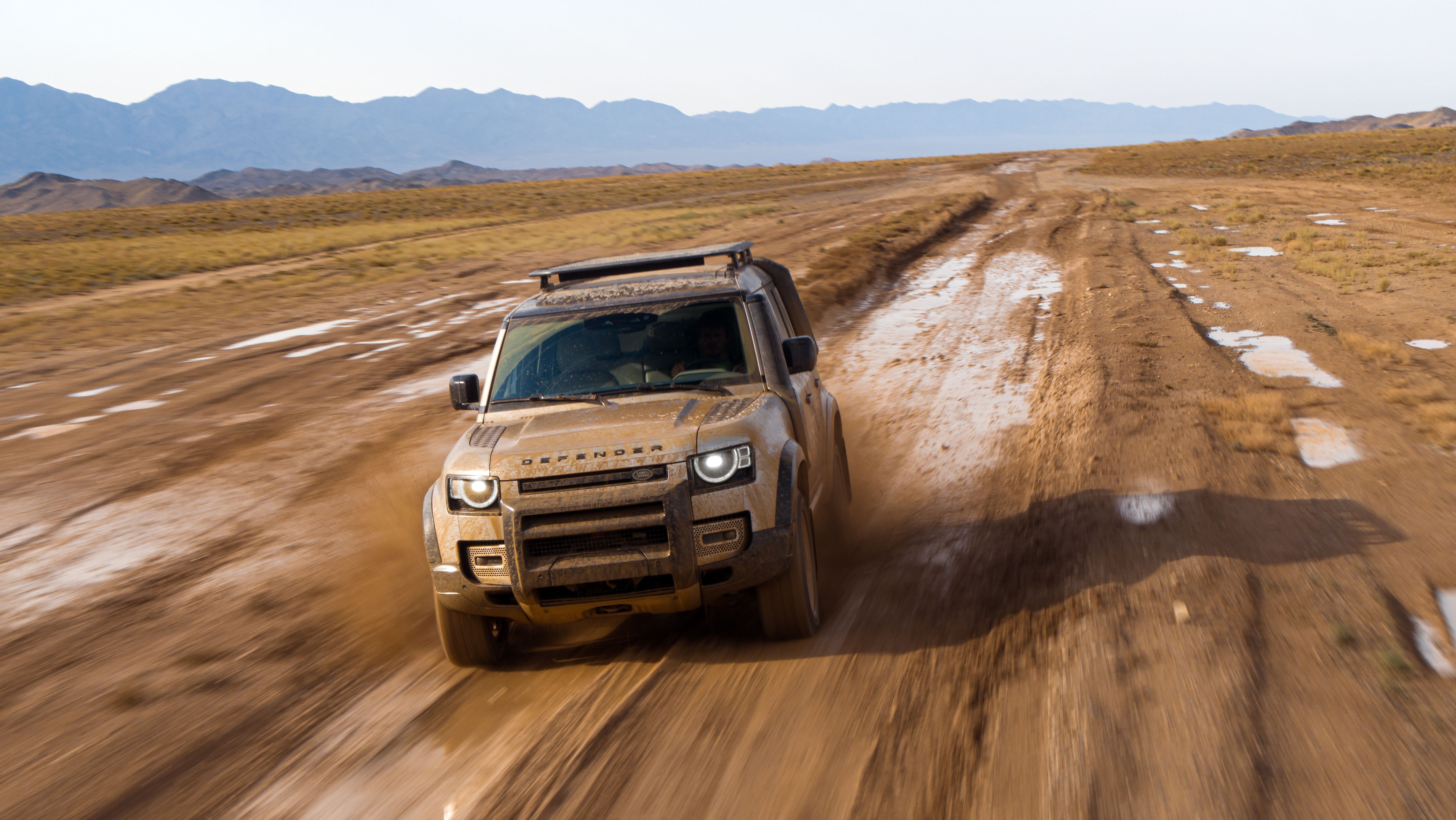 Land Rover Defender, en acción