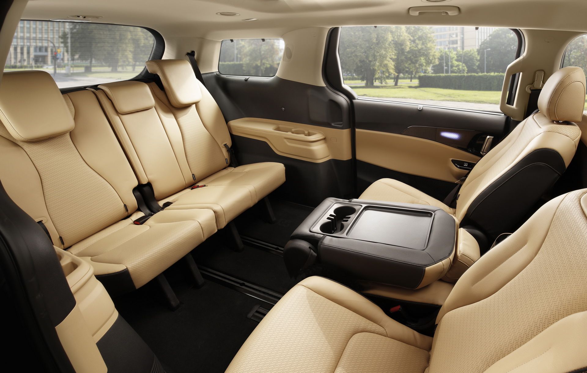 Kia Carnival 2021 (12)
