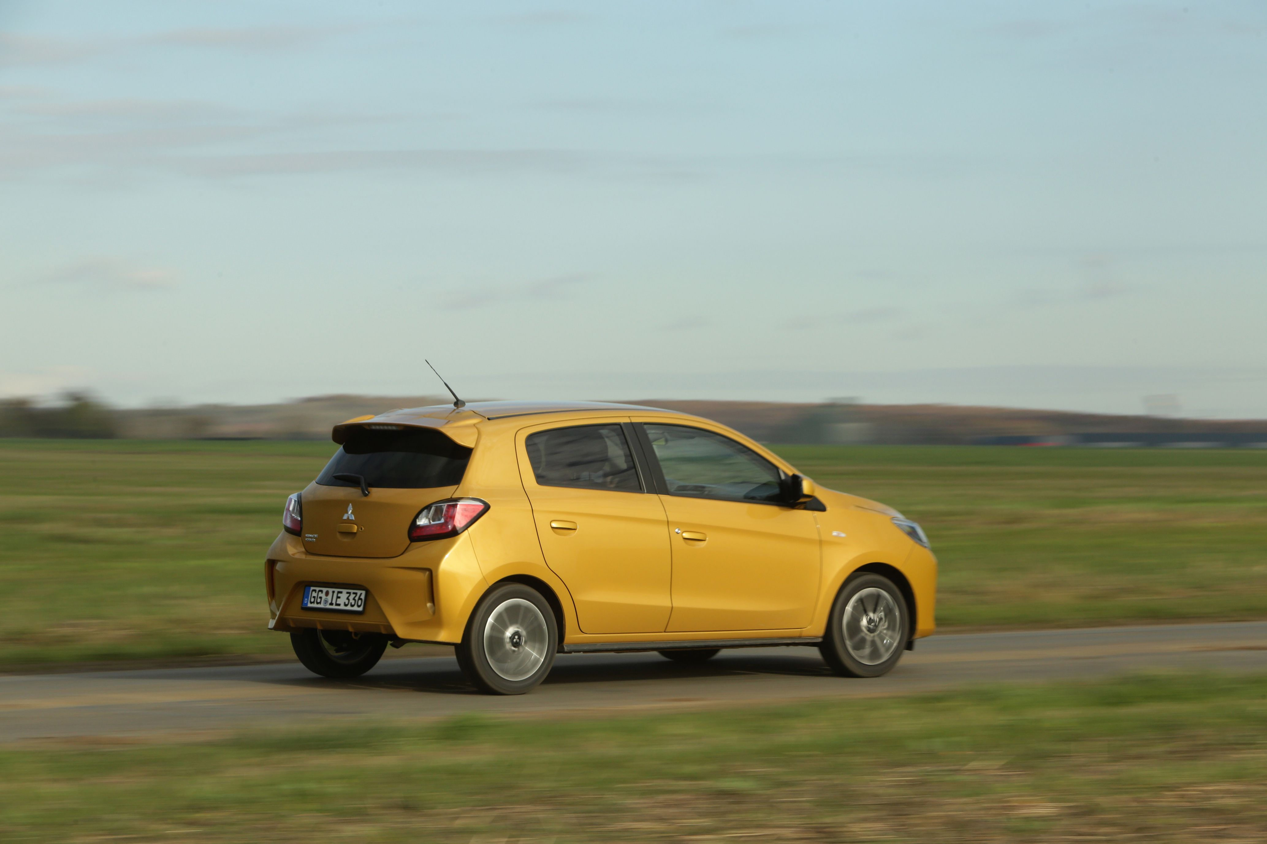 Mitsubishi Space Star 2020 (16)