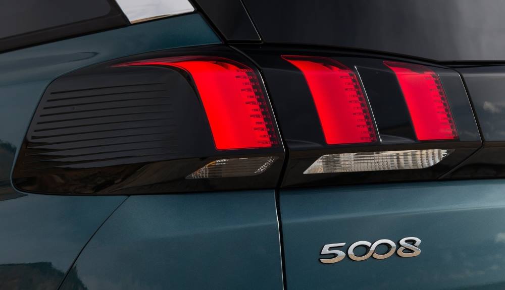 El nuevo Peugeot 5008 de tercera generación, en 2024