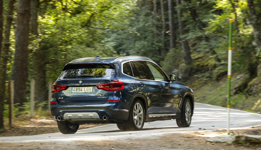 BMW X3 xDrive30e 1 en la Revista Autopista 3150