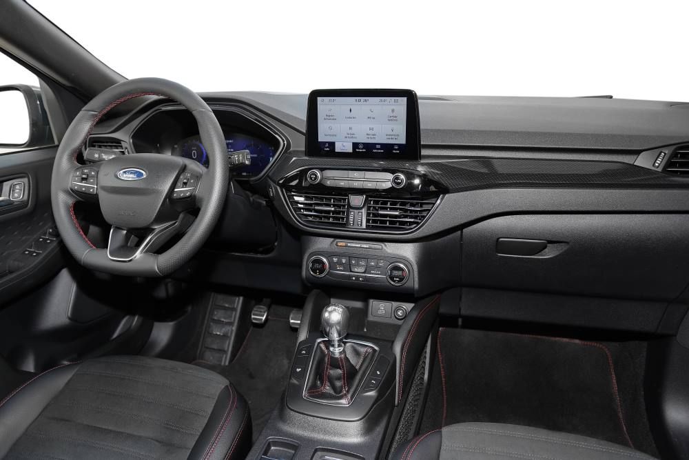 Ford Kuga ST Line X 2.0 Ecoblue mHEV 150 CV 4