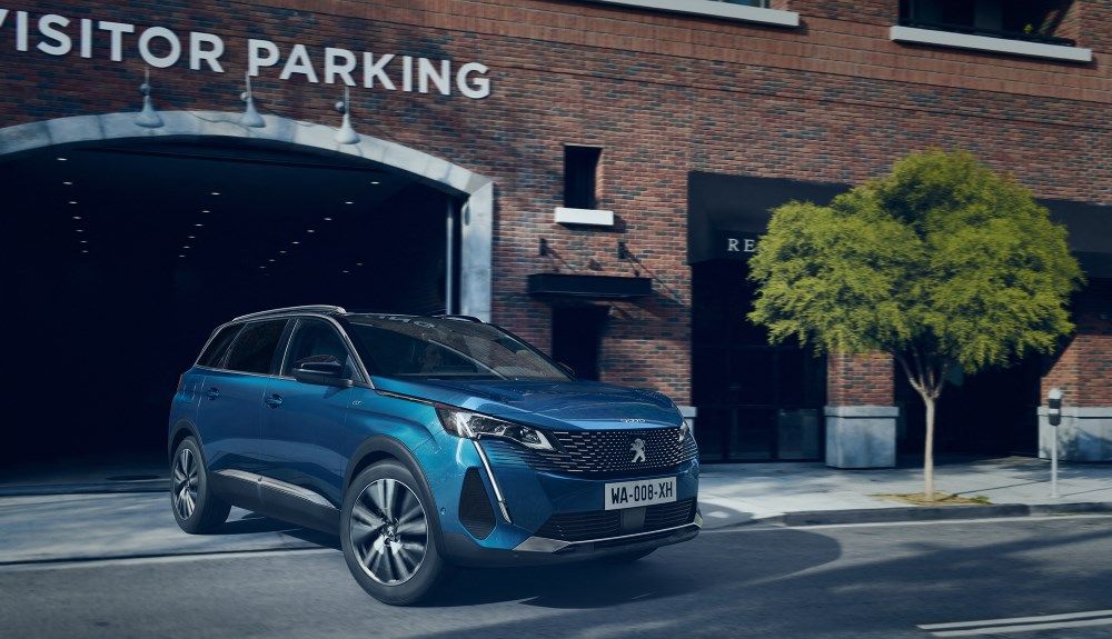 Peugeot 5008 2021