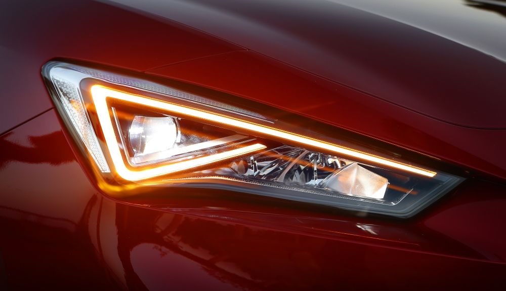 Seat León 2020 y su tecnología en iluminación