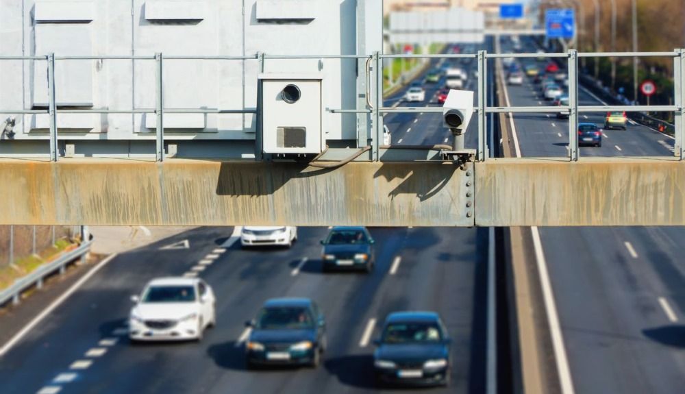 La DGT avisa de cuándo es delito el exceso de velocidad y qué penas conlleva La DGT avisa de cuándo es delito el exceso de velocidad y qué penas conlleva
