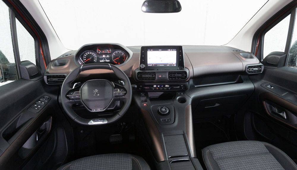 Interior del Peugeot Rifter.