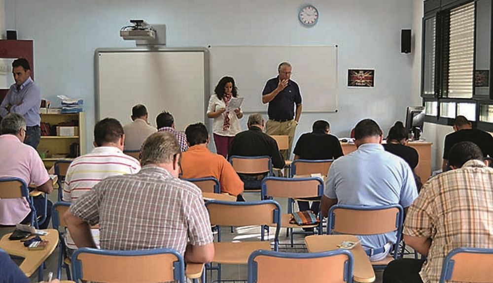 Examen de la DGT para el permiso de conducir Examen de la DGT para el permiso de conducir
