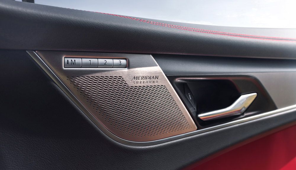 Interior del nuevo Jaguar F-Pace 2021