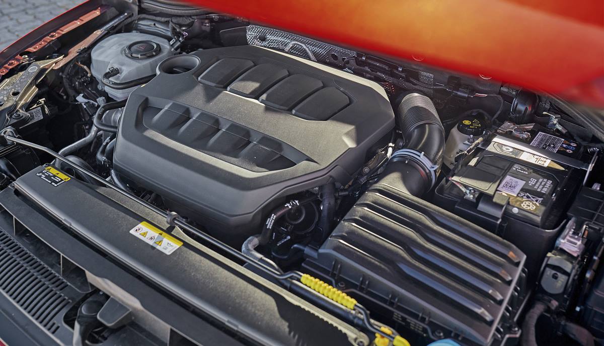 El motor del VW Golf GTI 8