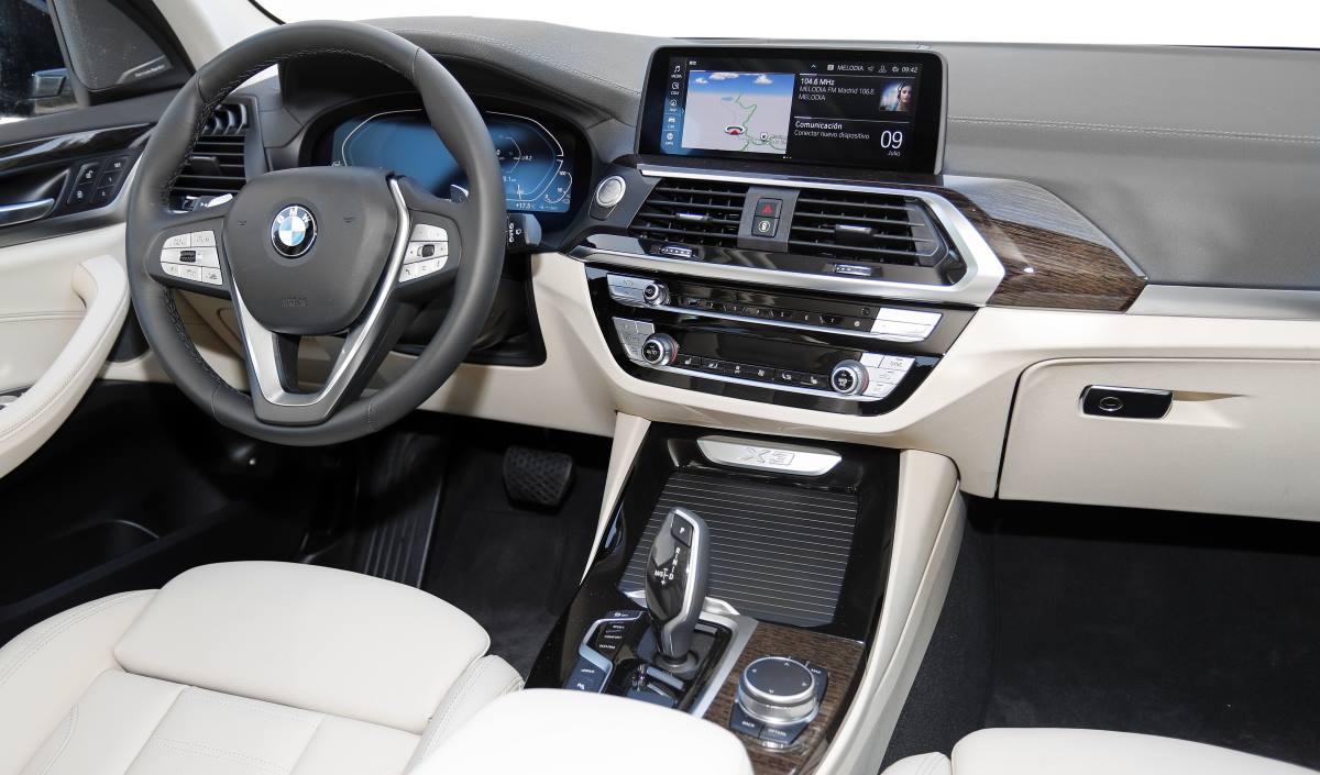 BMW X3 xDrive30e 9