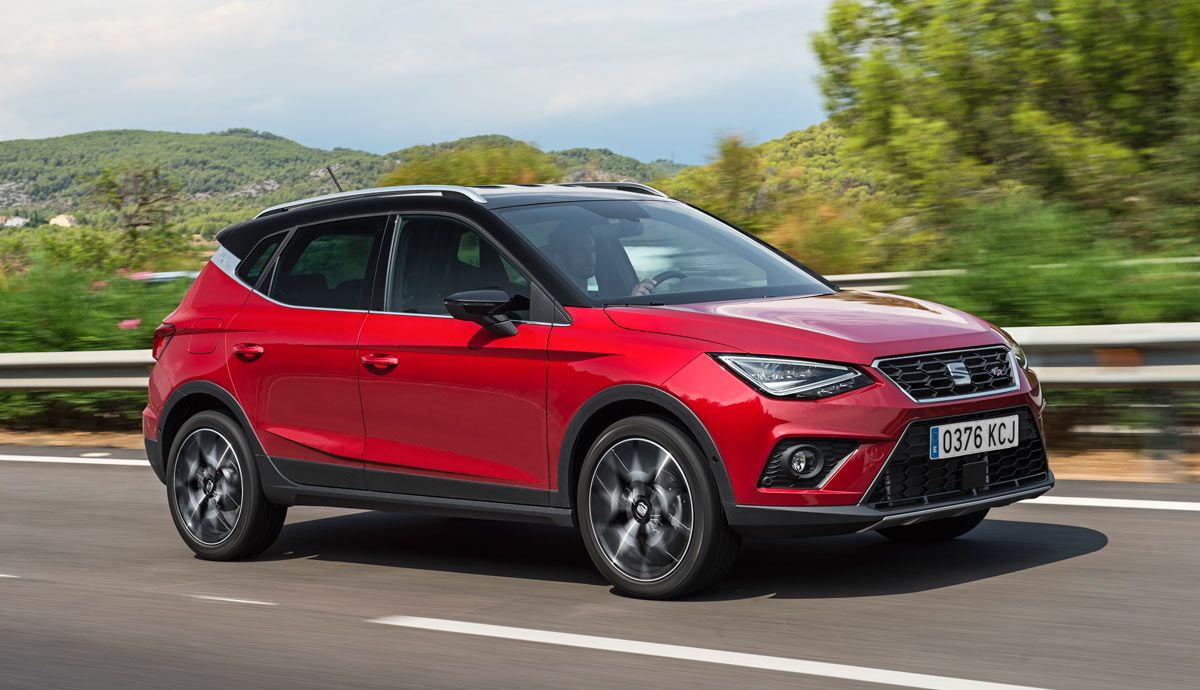 6. Seat Arona: 13.855 unidades.