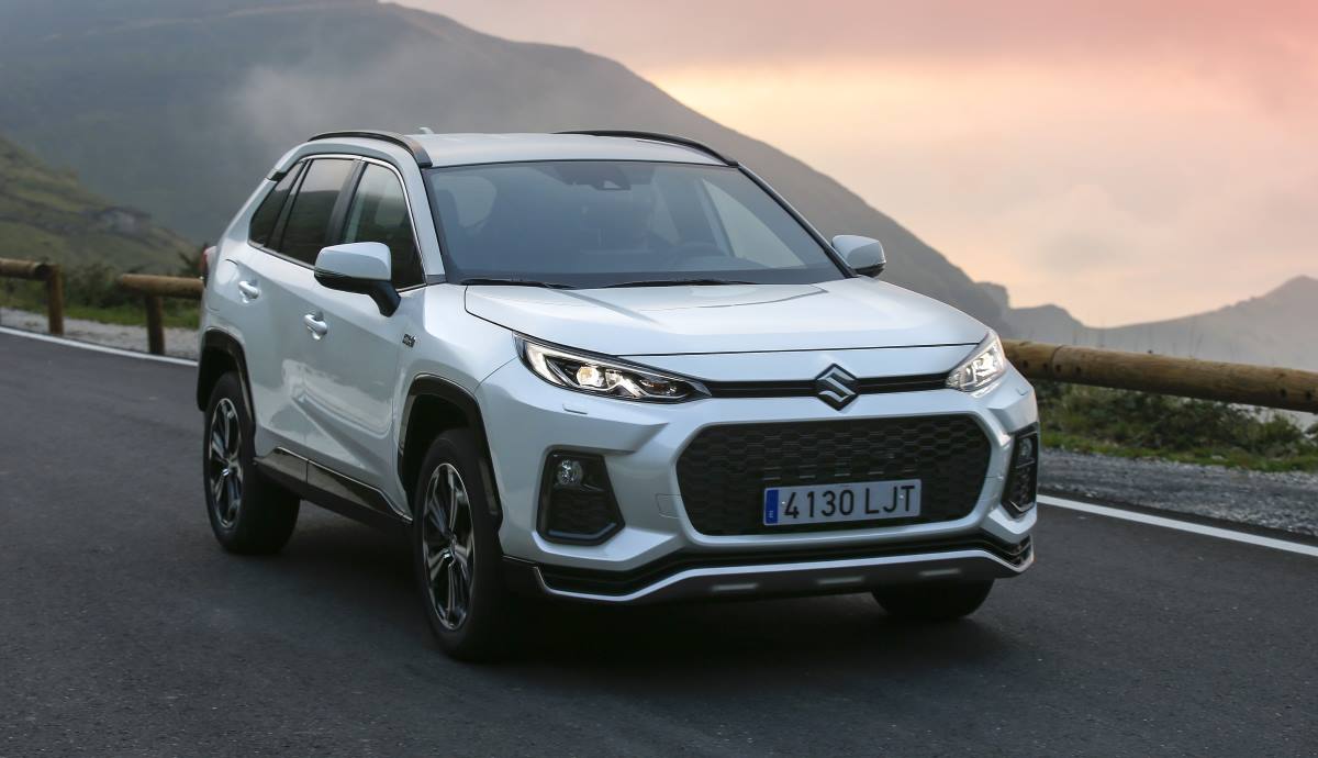 A prueba el Suzuki Across híbrido enchufable