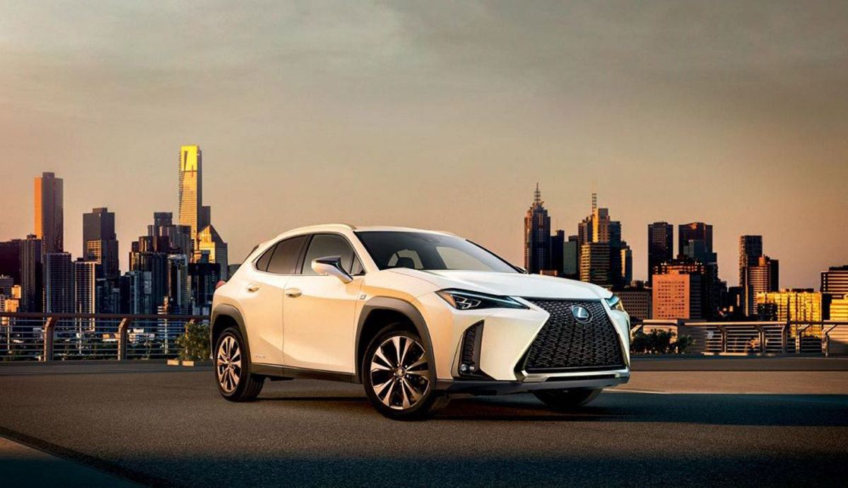 Lexus UX 250h.