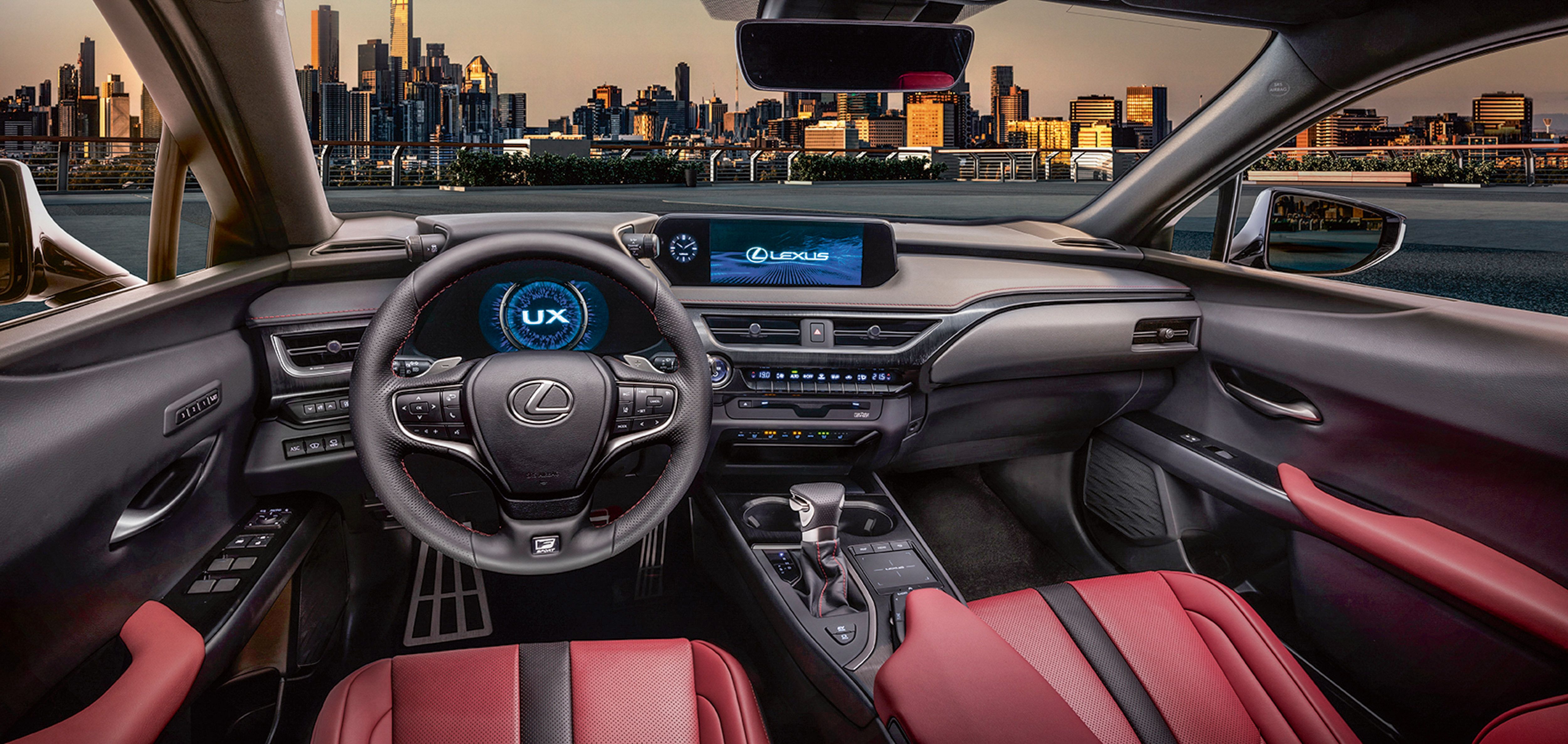 Lexus UX 250h F-Sport.