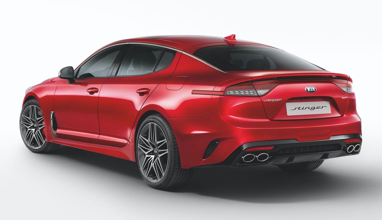 El Kia Stinger mantiene sus cuatro salidas de escape