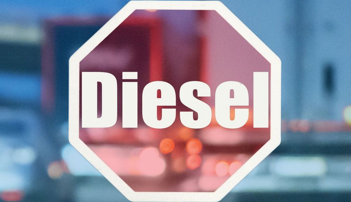 Dónde prohibirán ya vender coches diésel, gasolina e híbridos en 2035: se promueve una nueva ley.