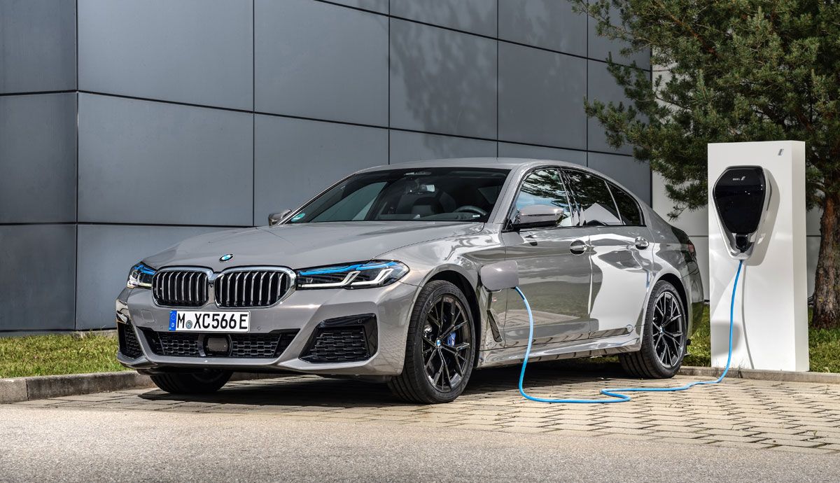 El BMW Serie 5 tendrá cinco opciones híbridas enchufables