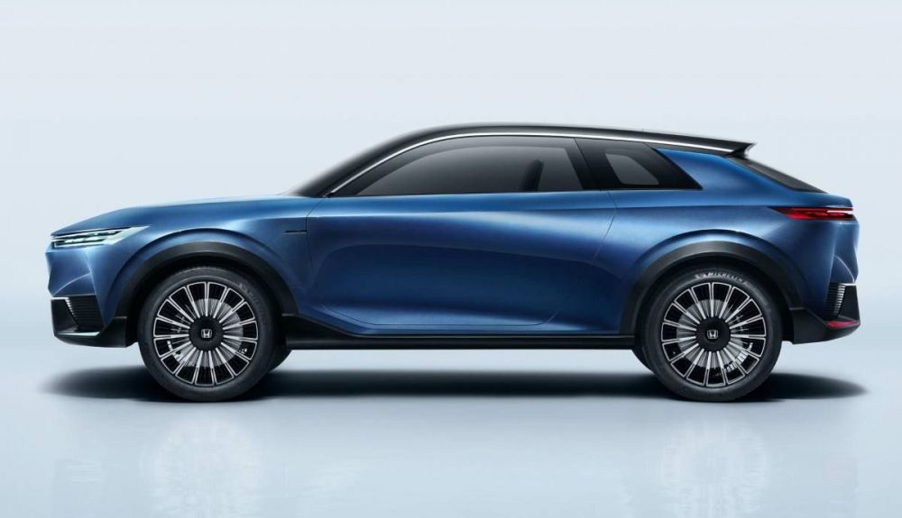 Perfil dinámico y atlético del Honda SUV e Concept