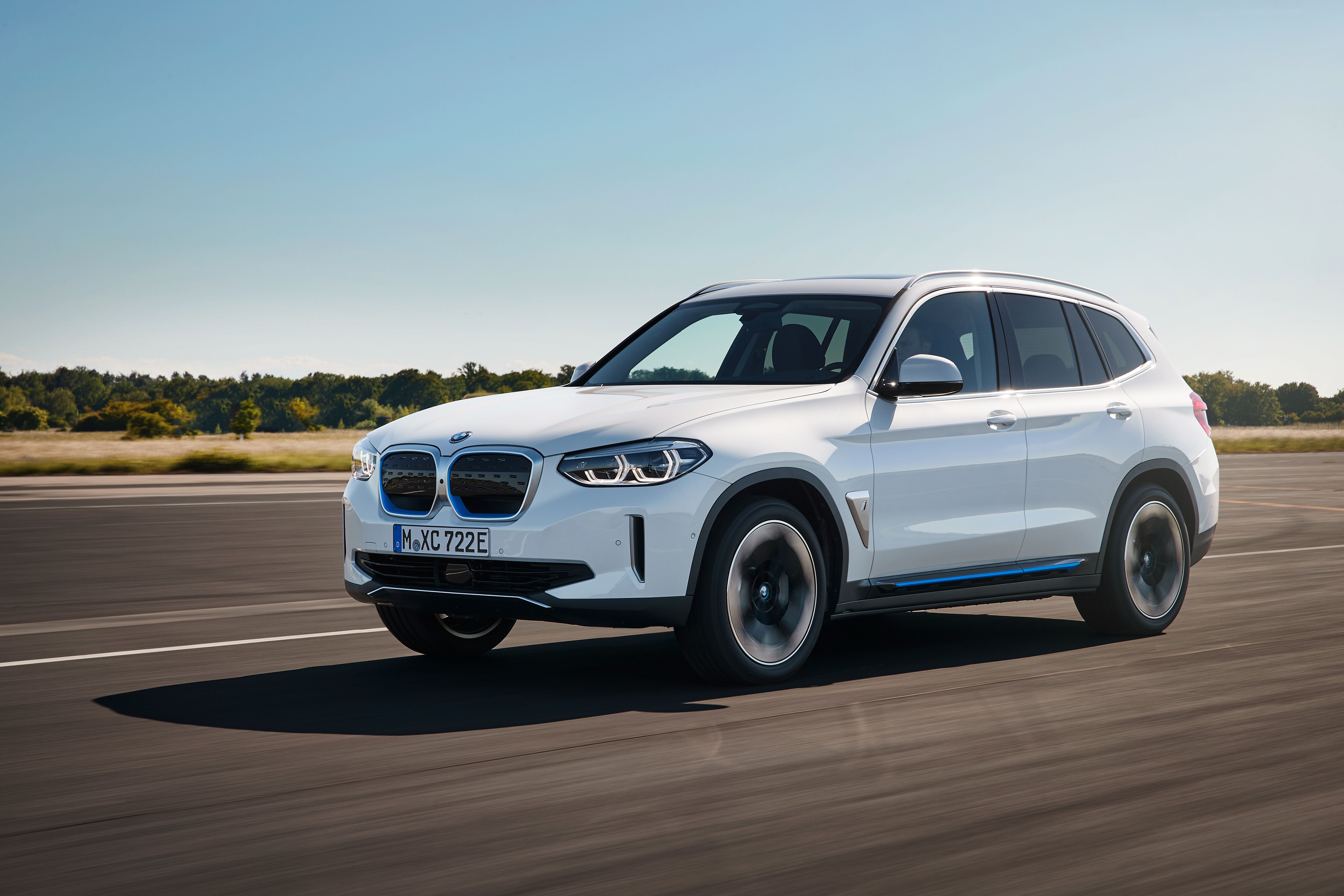 BMW iX3 (6)
