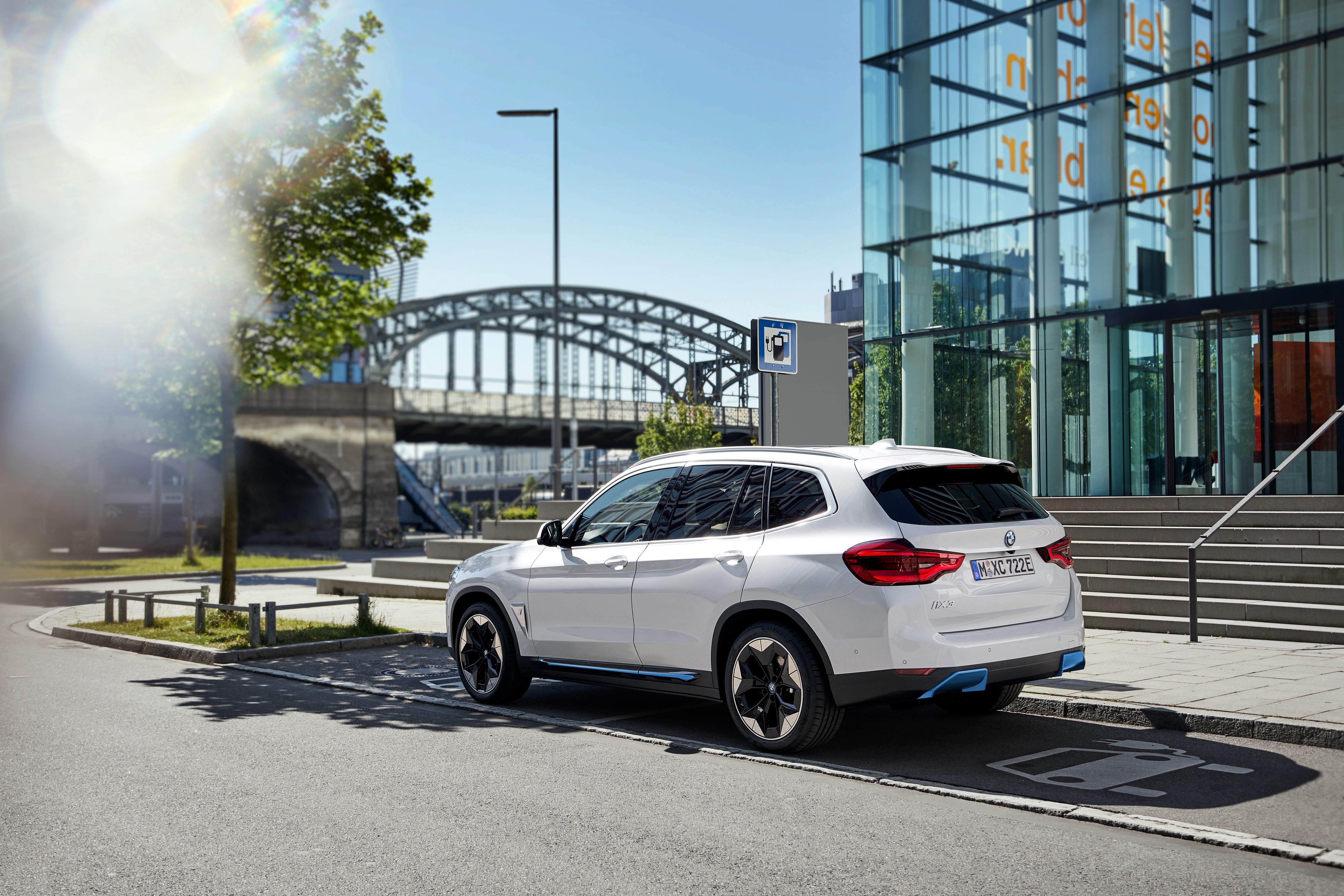 BMW iX3 (11)